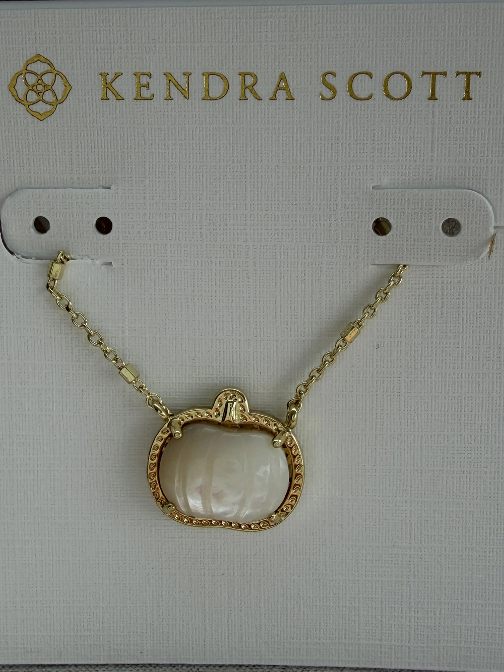 Kendra Scott The Pumpkin Necklace Ivory Mother Of Pearl - Picture 2 of 3